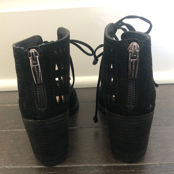 Vince Camino “Tarita” cut out lace up sandal - Picture 4 of 6